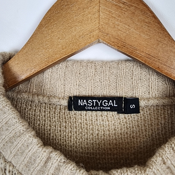 New Nasty Gal Knit Crop Top Cardigan Button Up Tan Festive Holiday Sweater Small - Picture 11 of 16